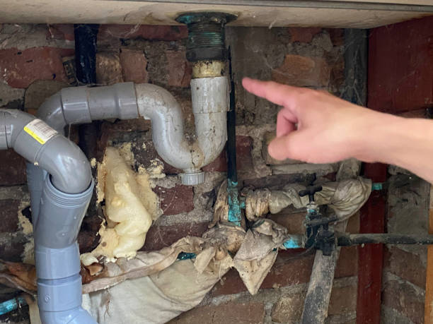 Best Emergency water damage restoration  in Englishtown, NJ